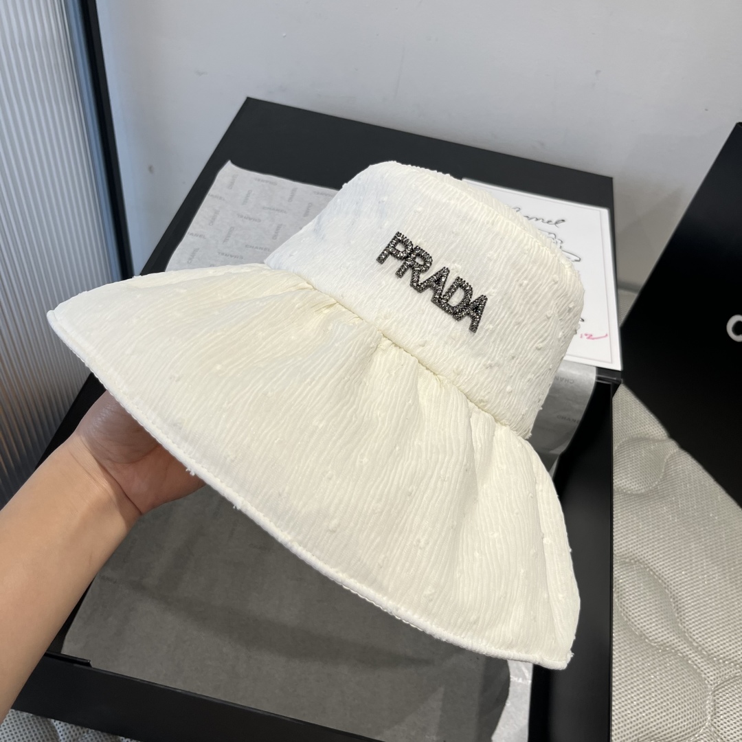 프라다 벙거지캡